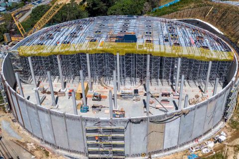 Модулно скеле Layher Allround за изграждане на обществено водохранилище